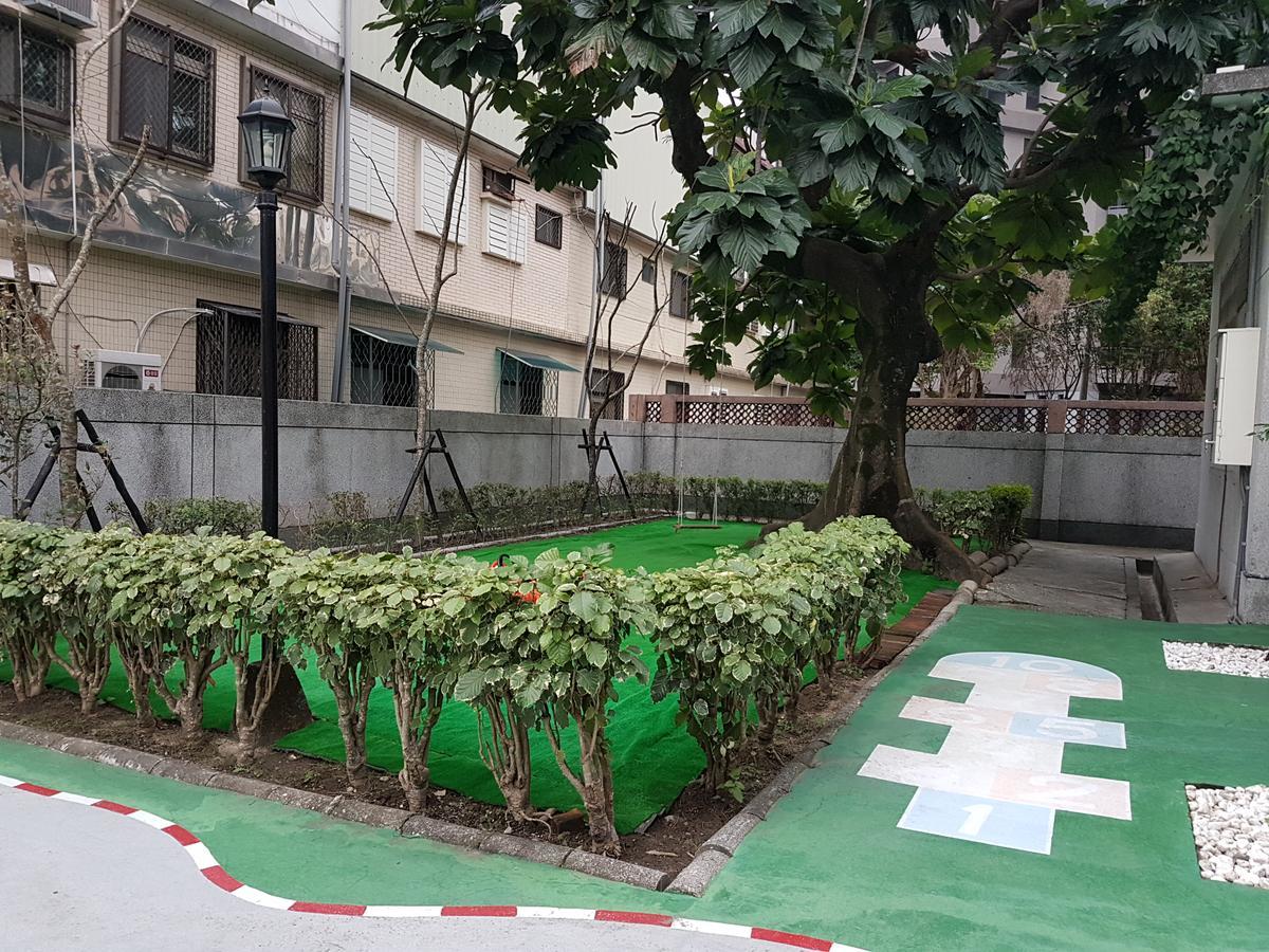 Appartamento Dream Out Of Eggs And Children Città di Hualien Esterno foto