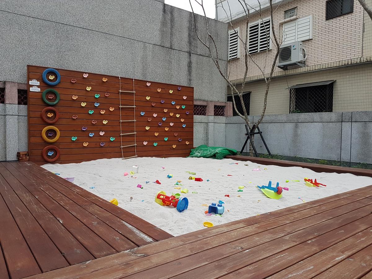 Appartamento Dream Out Of Eggs And Children Città di Hualien Esterno foto
